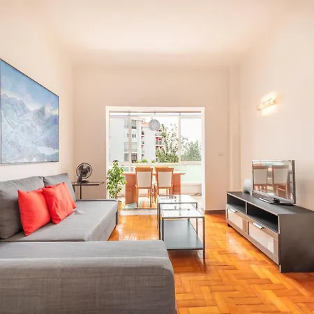 Апартаменты Guestready - Peaceful 1 Bedroom Abode In Эшторил